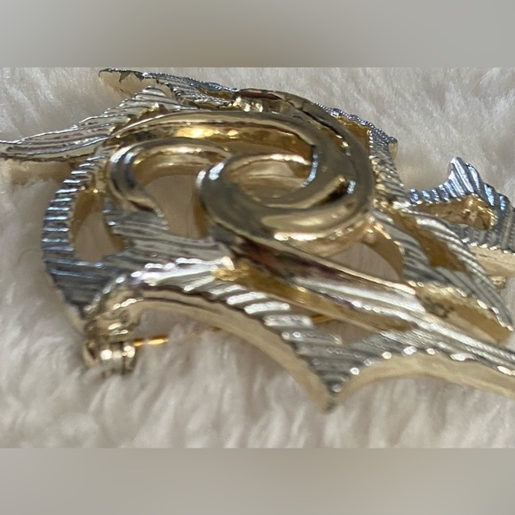 Vintage Sarah Coventry Brooch, Pin, Silver Tone,Gold Tone Swirl,Costume,Designer - Picture 5 of 10